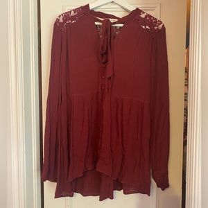 Maroon blouse with buttons and lace